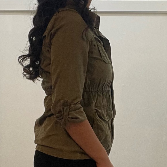๐ฟ Stylish H&M Olive Green Jacket โ Womenโs Size 4 ๐ฟ - Picture 3 of 14